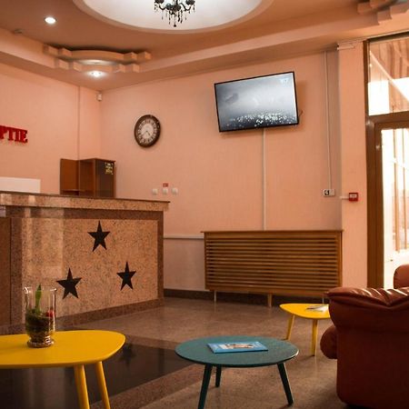 N&S Hotel Barlad Birlad Экстерьер фото
