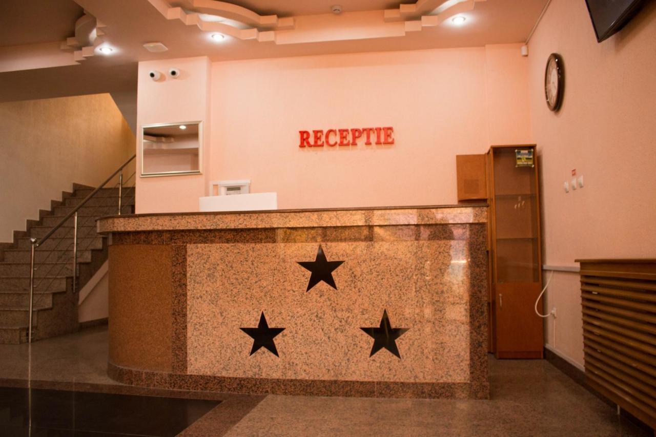 N&S Hotel Barlad Birlad Экстерьер фото