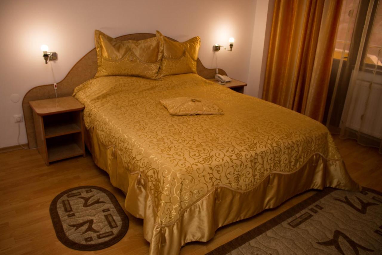 N&S Hotel Barlad Birlad Экстерьер фото